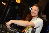 В пермском клубе экс-депутат сломал челюсть DJ Smash